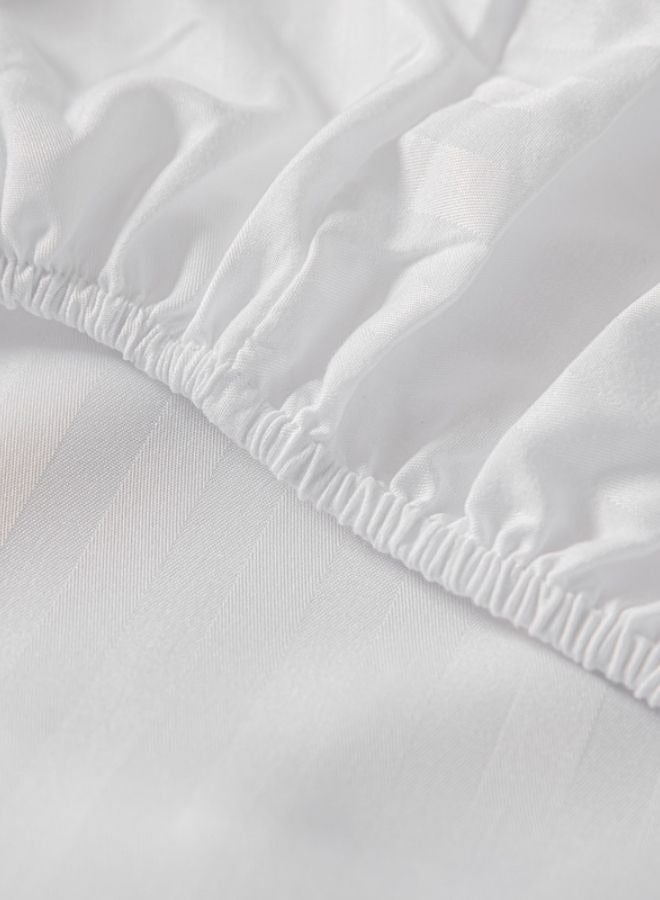 LUNA Home Satin Stripped King Size 6 Pieces (1 Duvet cover - 220*240cm. 1 Elastic Fitted sheet (On corners Only elastic) - 200*200cm+30cm. 4 Pillow cases - 50*75cm.). Soft Bedding Set without filling, White Color. - Image 5